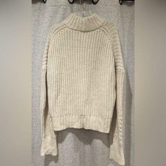 Women’s J. CREW Cream Chunky Knit Mock Knit Sweater. Size M. - Picture 5 of 6